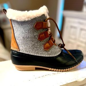 Fur Lace-Up Duck Boot. Never worn!